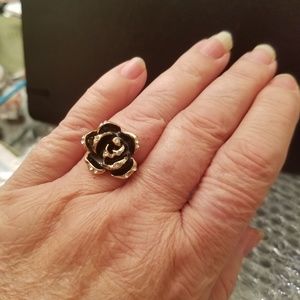 NEW Ring, SIZE 8